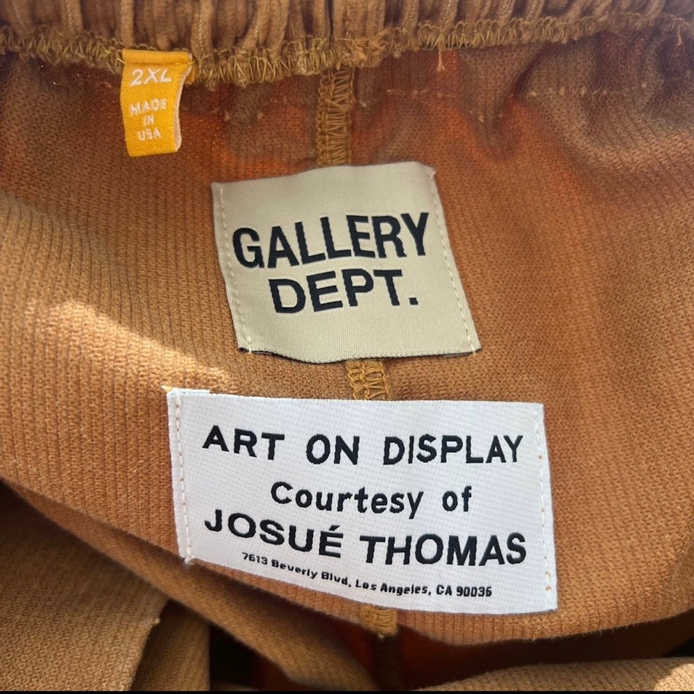 Gallery Dept - Picture 8 of 13